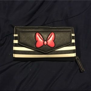 Minnie Mouse Disney Wallet